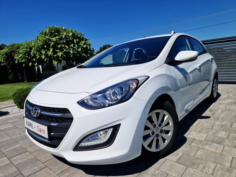 Hyundai i30 II (2012-2017) blue 1.4 Classic Navigation 2016