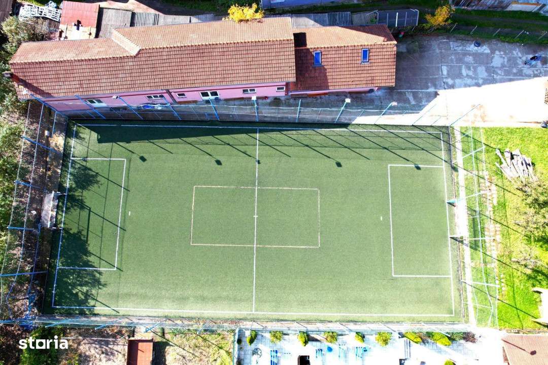 Baza sportiva, zona centrala Ștei, suprafata utila totala 1.646 mp, B - Imagine principală: 3/19