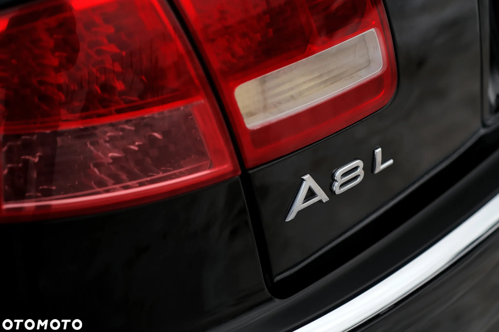 Audi A8 6.0 W12 L Quattro - 12
