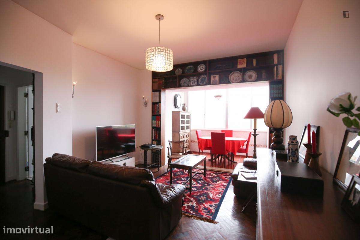 Quarto - localizado em Lisbon - Grande imagem: 2/30
