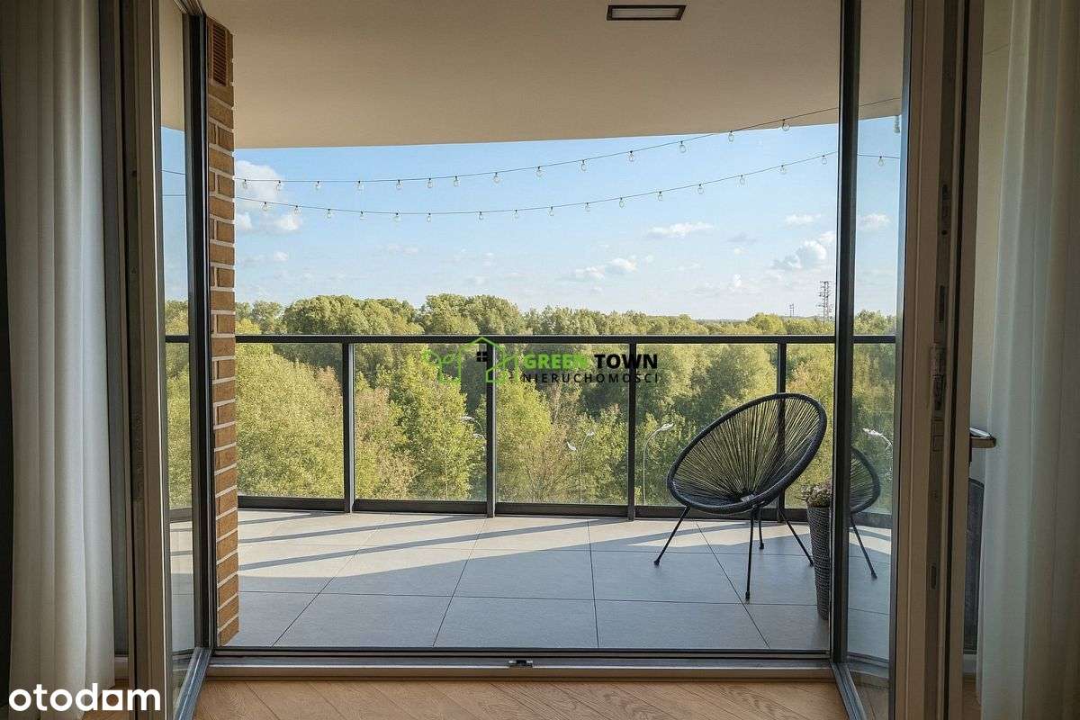 Dwa balkony, zapach porannej kawy i światło-17