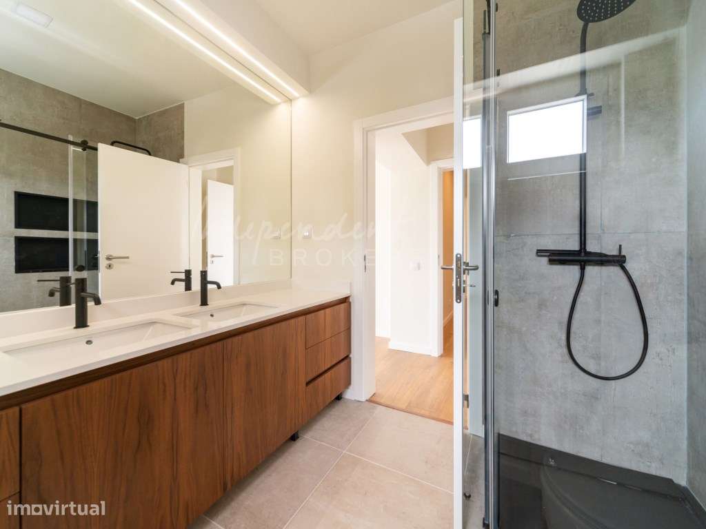 APARTAMENTO T4 TOTALMENTE REMODELADO NAS TORRES DO RESTELO, COM VIS...-25