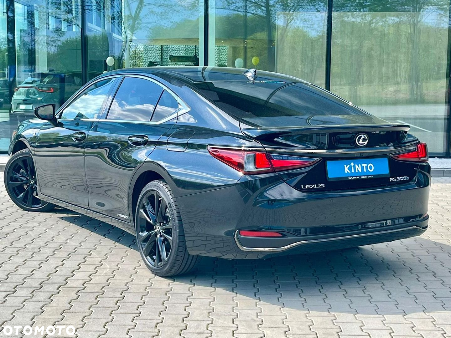 Lexus ES - 12