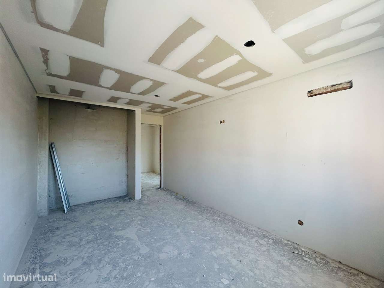 APARTAMENTO T3 PARA ENTREGA ATÉ DEZEMBRO DE 2026 C/BOX-12