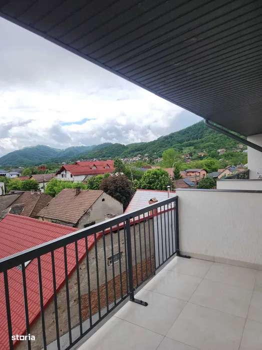 Apartament cu 3 camere, 70 mp, zona Est - Imagine principală: 5/5
