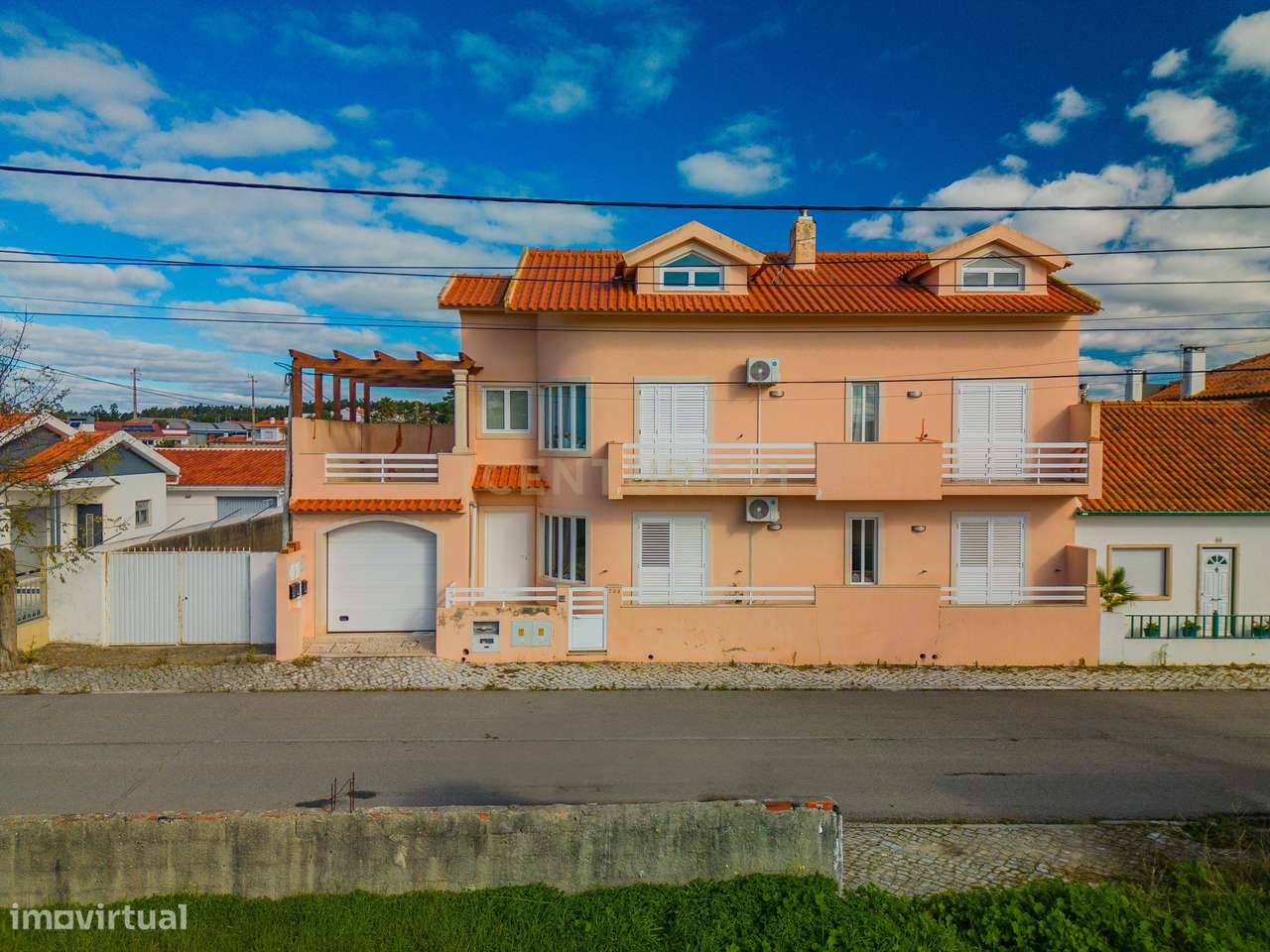 Prédio com 2 utilizações independentes | Valado dos Fades | Nazaré - Grande imagem: 5/16