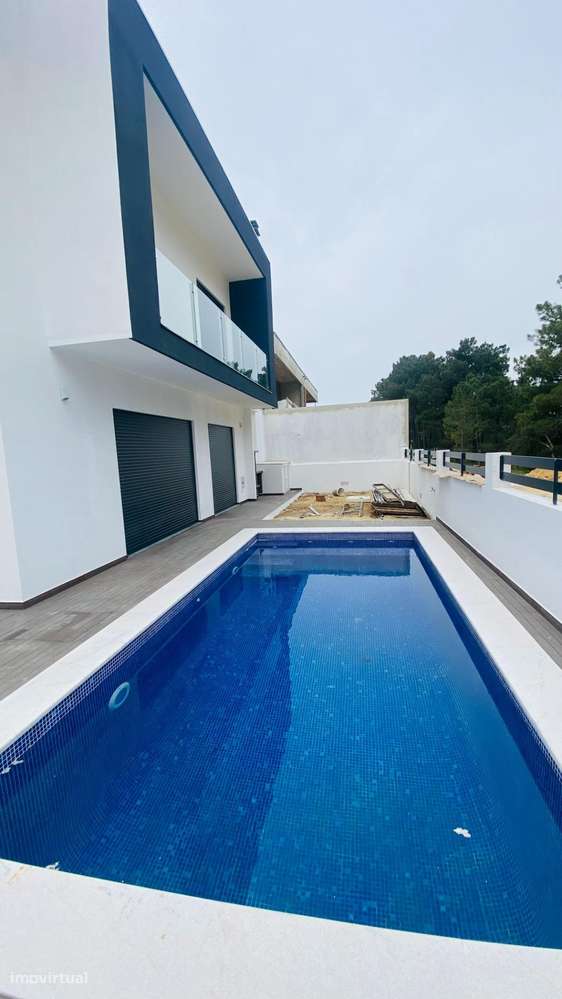 MORADIA T4 FERNAO FERRO-3