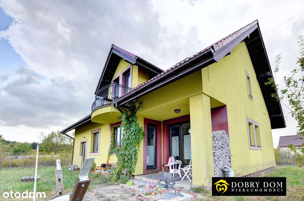 Przestronny dom z garażem w Sobolewie - Pełny obrazek: 2/11