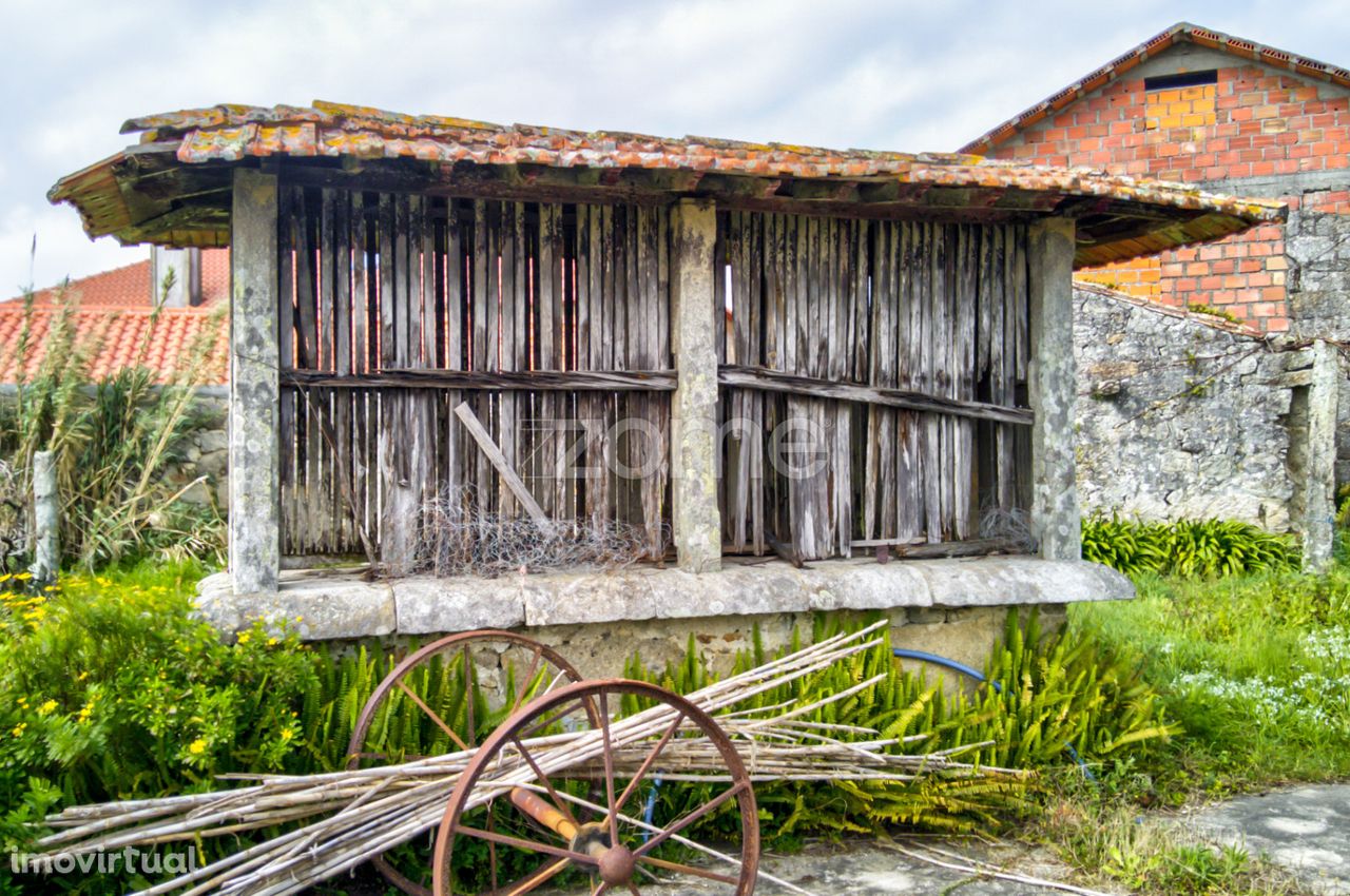 Moradia em Pedra c/terreno 638 m2 em Chafé, Viana do Castelo