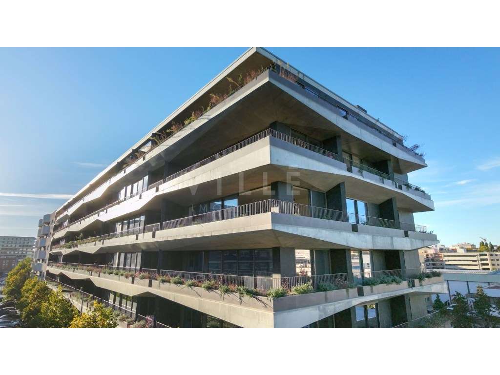 Apartamento T3 | 3 Frentes | Varandas | 2 Lugares de Garagem | Naut...-4