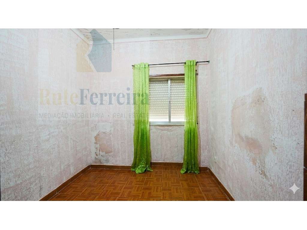 Moradia Térrea com Anexo Independente em Ribamar - Lourinhã-23