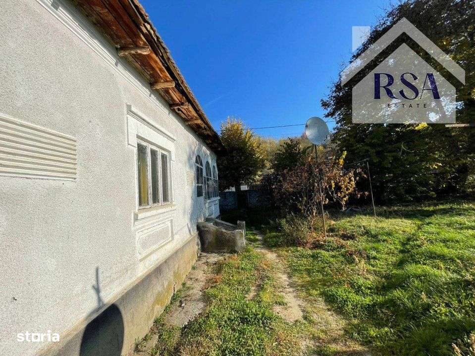 Casa de vanzare cu teren generos in Bunesti Rm.Valcea - Imagine principală: 5/12