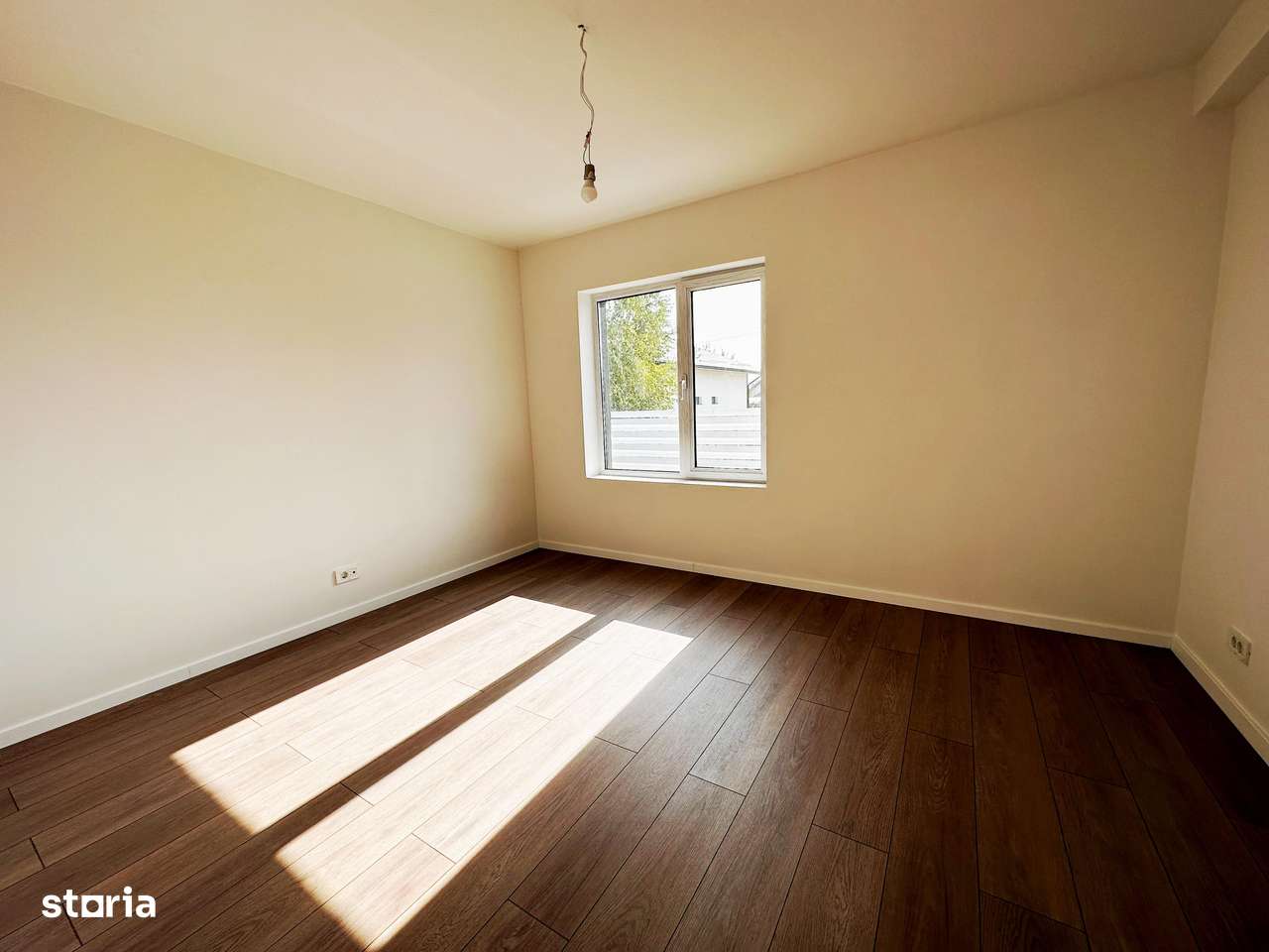 <Casa individuala> 5 camere 3 bai + dressing teren 325mp - Imagine principală: 4/12