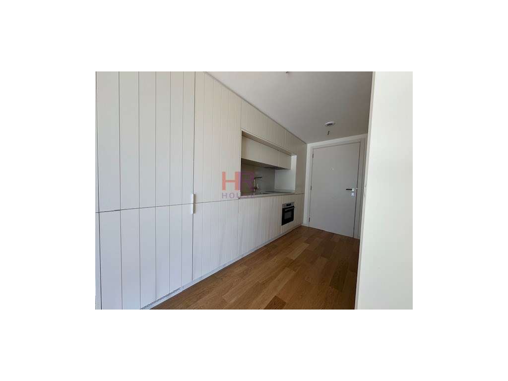 Heritage Coimbra vende-se T0 com aparcamento privativo coberto. - Grande imagem: 5/9