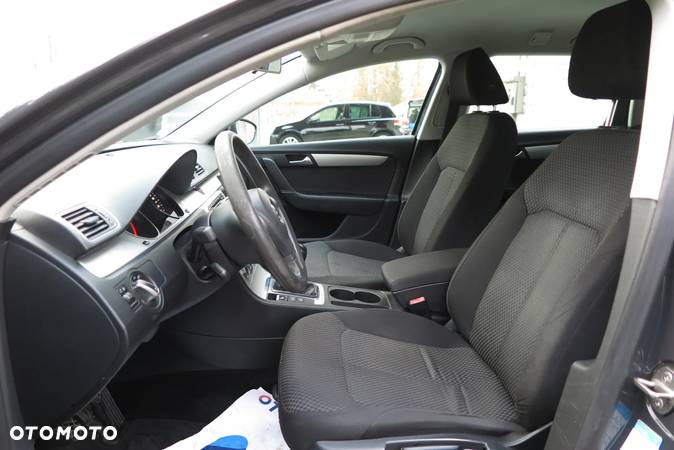 Volkswagen Passat 2.0 TDI - 25