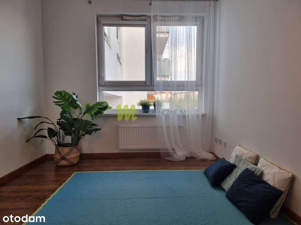 z miejscem postojowym w hali, Rezerwat Żurawiniec-10