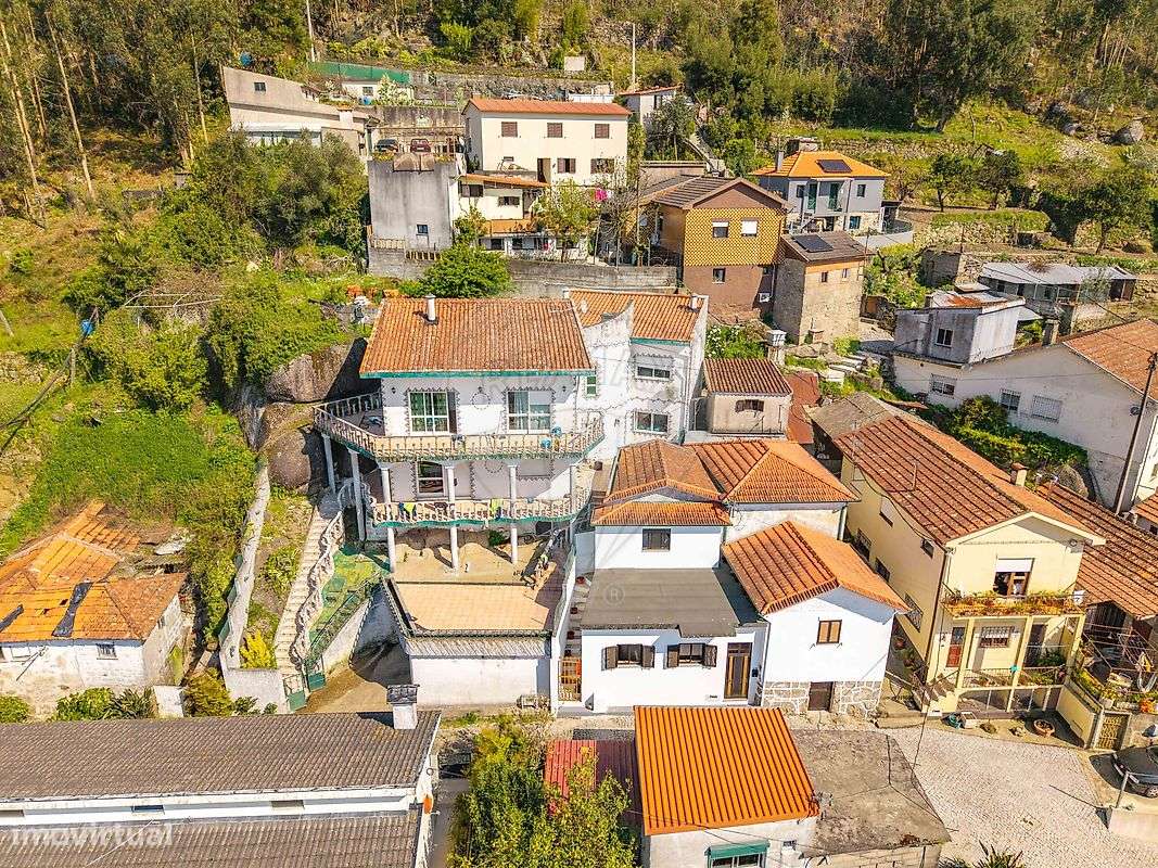 Moradia T4 para venda-11