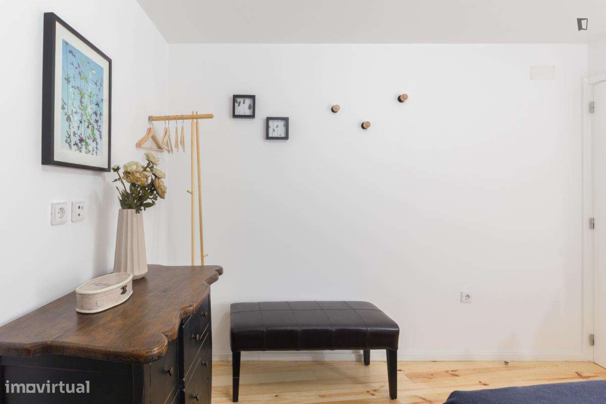 Apartamento com 1 quartos - localizado em São Nicolau Porto - Grande imagem: 5/8