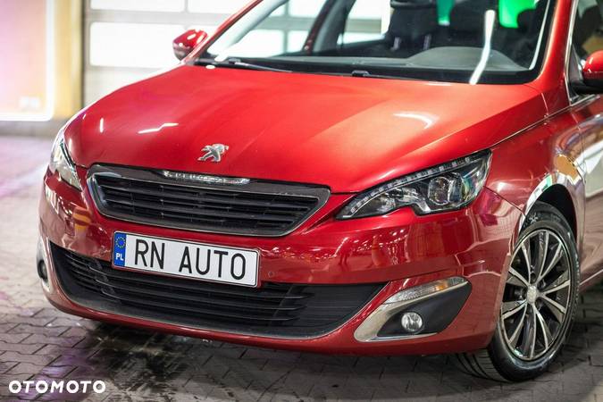 Peugeot 308 - 8