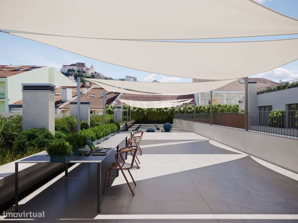 Apartamento T2, varanda e estacionamento, Arroios - Lisboa-11