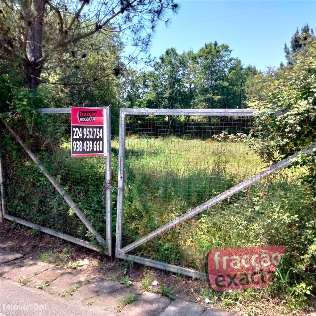 Lote de Terreno  Venda em Folgosa,Maia