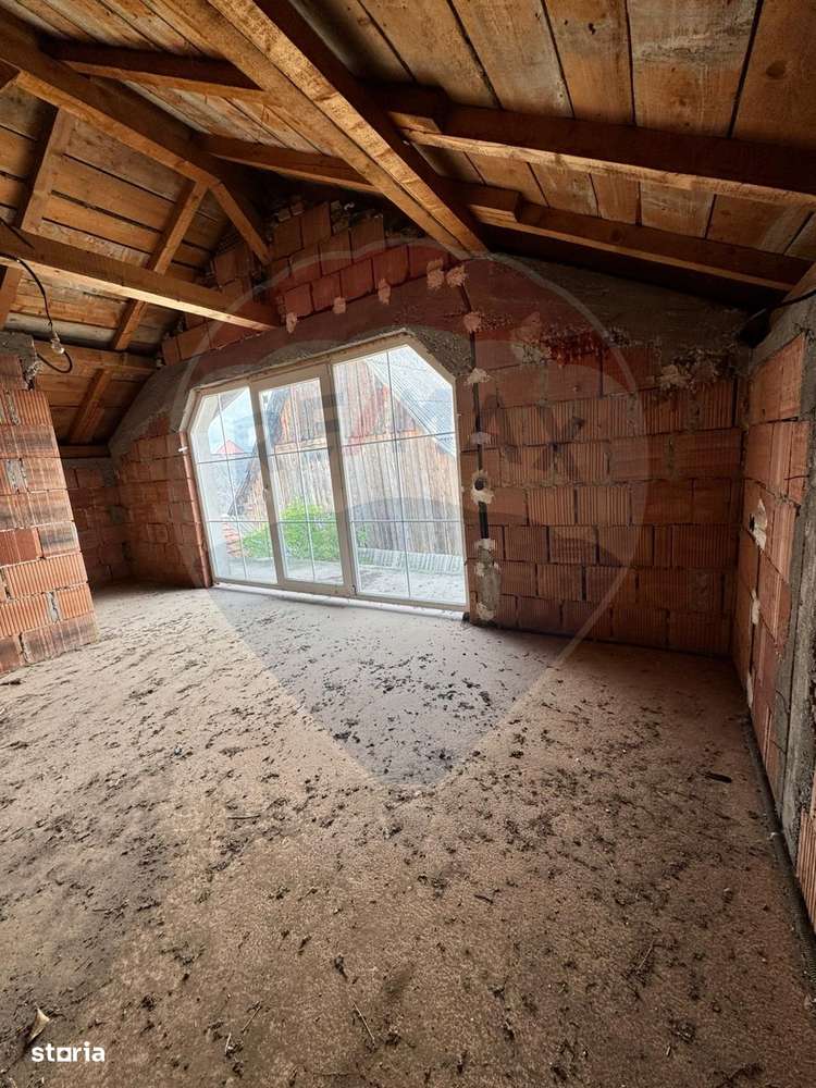 Casă / Vilă cu 6 camere de vânzare - Imagine principală: 4/15