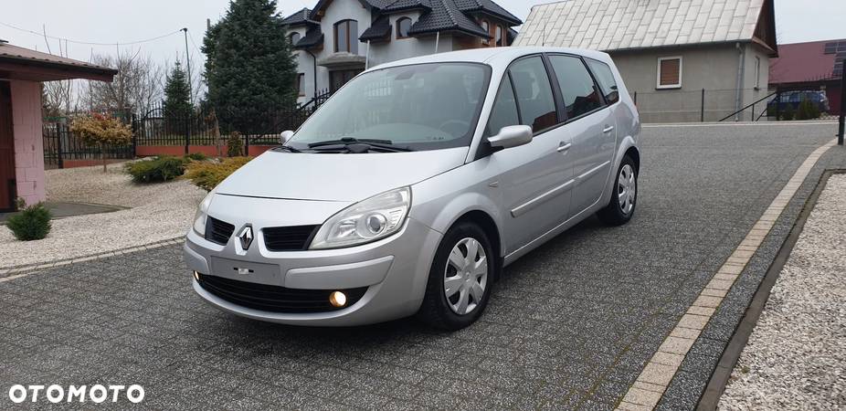 Renault Grand Scenic - 3