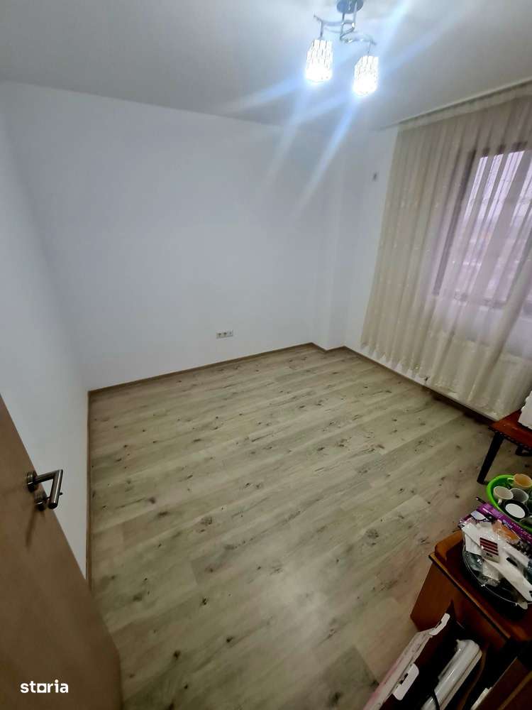 3 camere Dream Residence Sector 5 - Imagine principală: 5/13