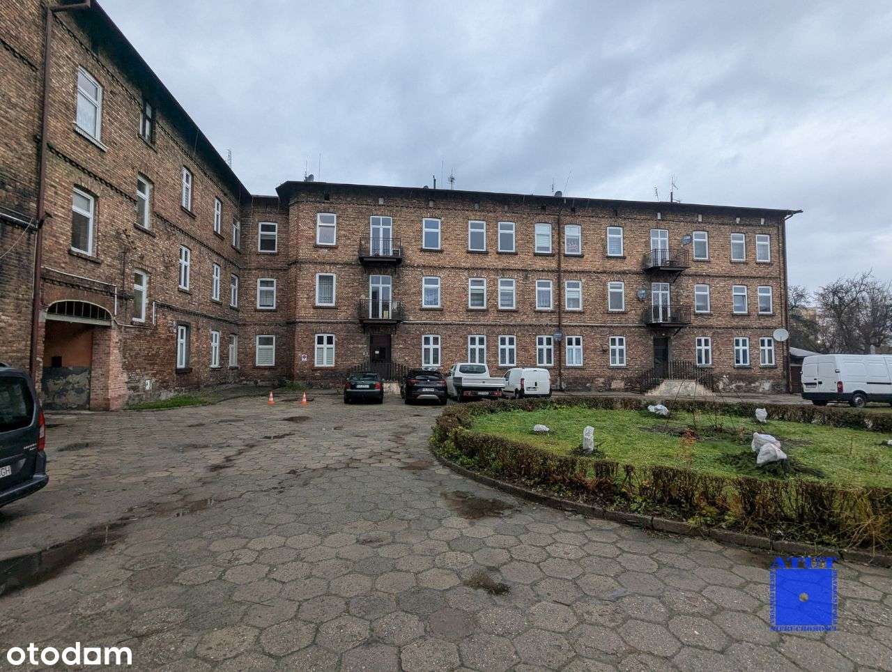 Wyjątkowa nieruchomosć inwestycyjna Dąbrowa G.-3