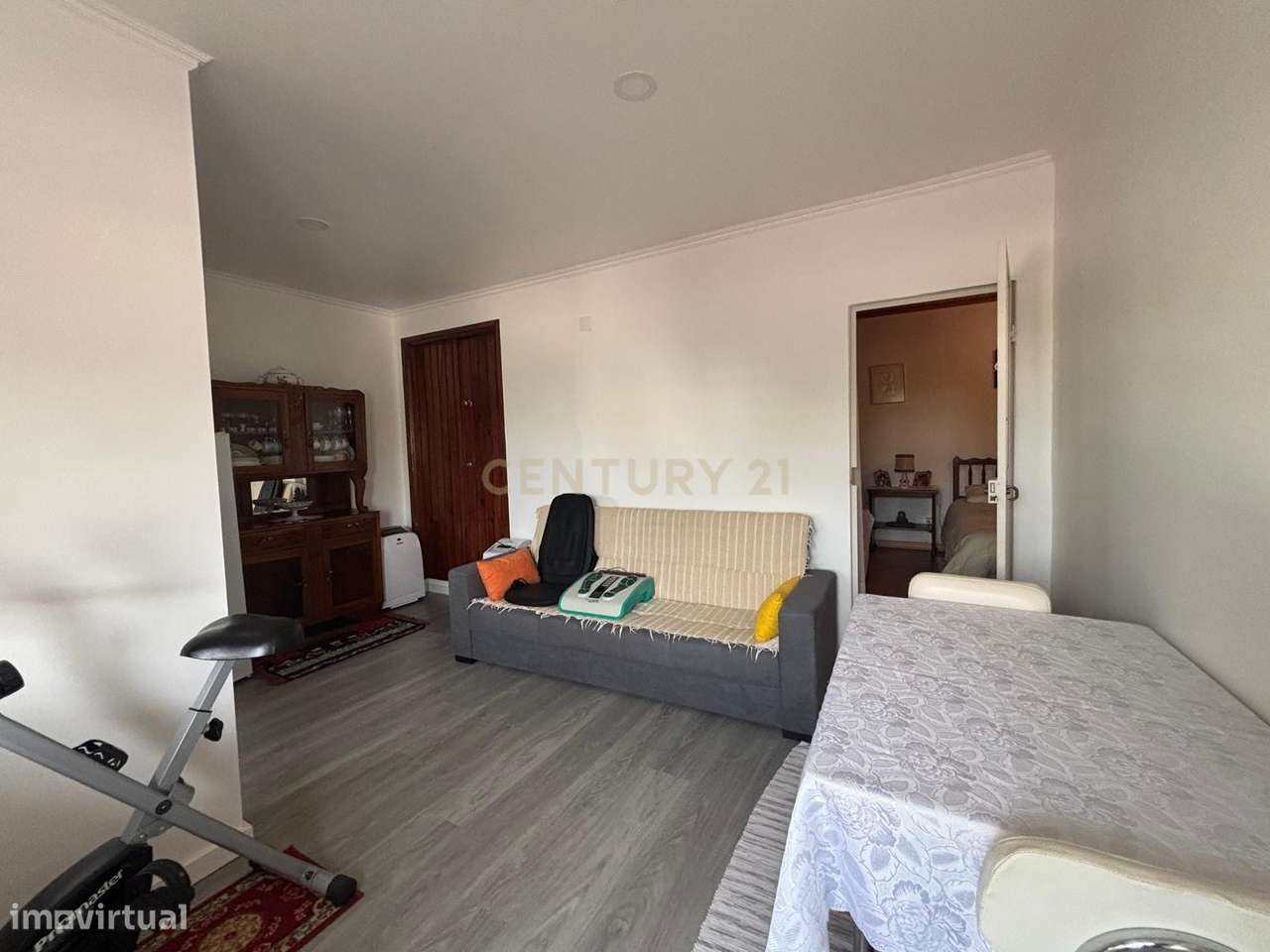 Moradia com Piscina - Entroncamento-15