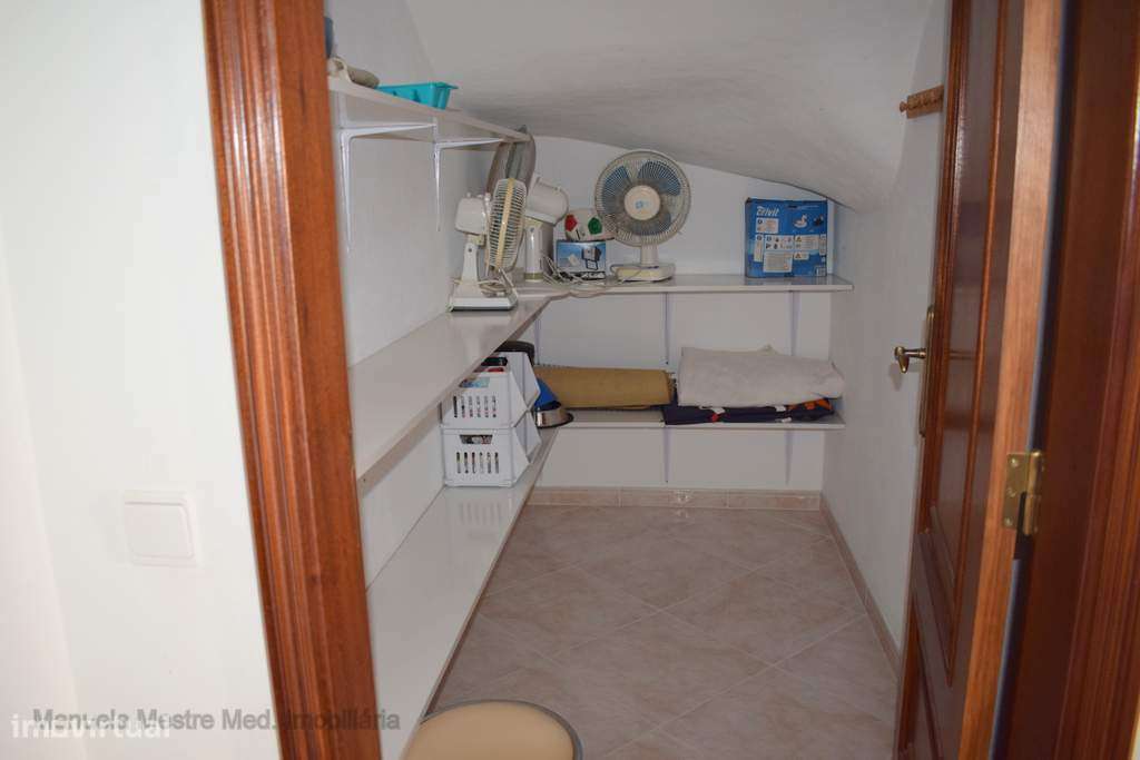 Moradia T3 com terraço e garagem em Manta Rota-8