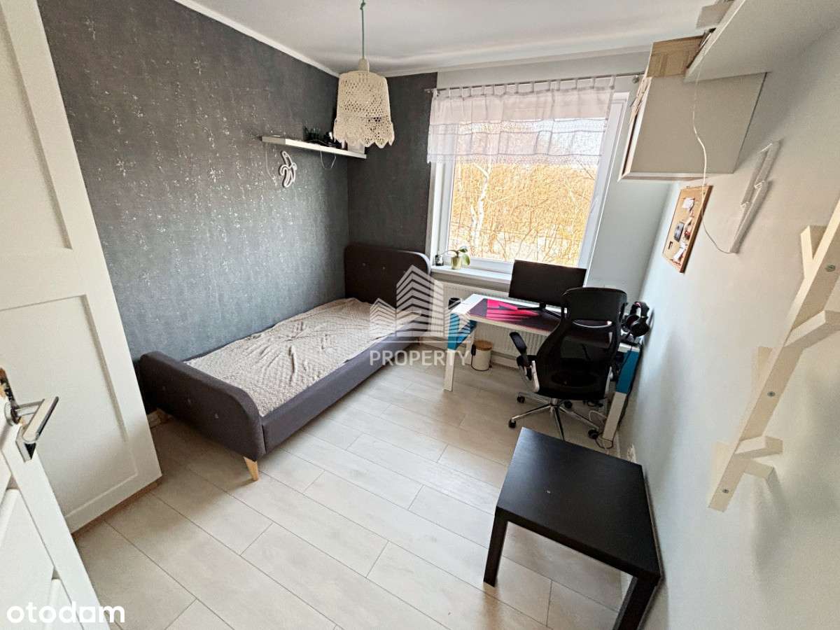 Teren ogrodzony,dwa m.postojowe,dwupoziomowe-16