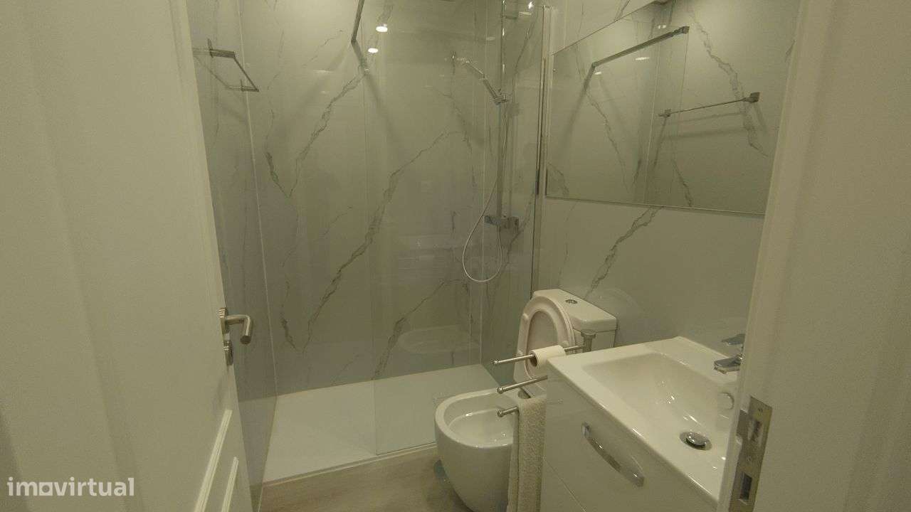 Vendo apartamento T2+1 remodelado no centro vila do conde-8