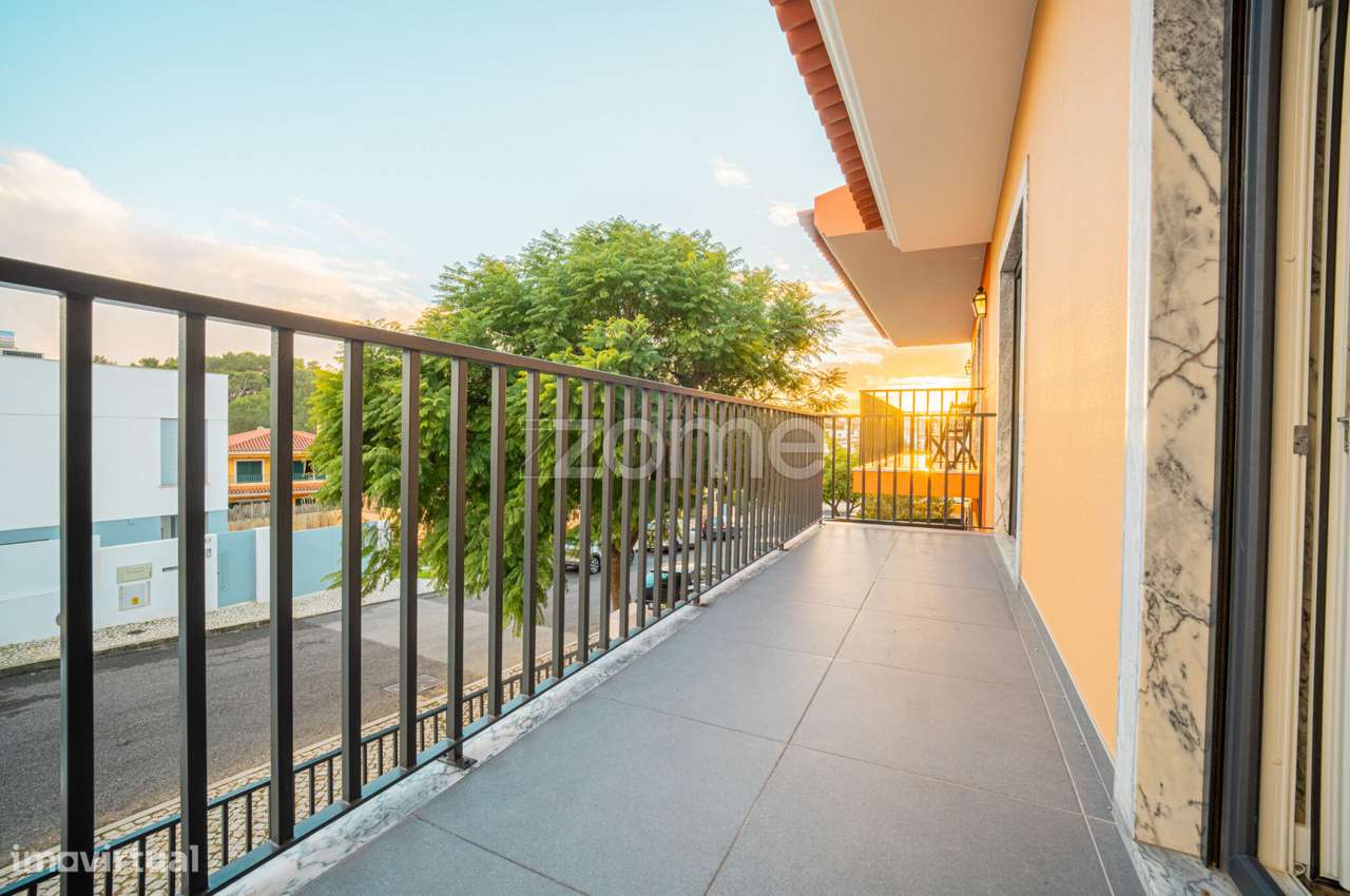 Moradia T3 com 6 assoalhadas, nova, no Alto dos Gaios - Estoril-24