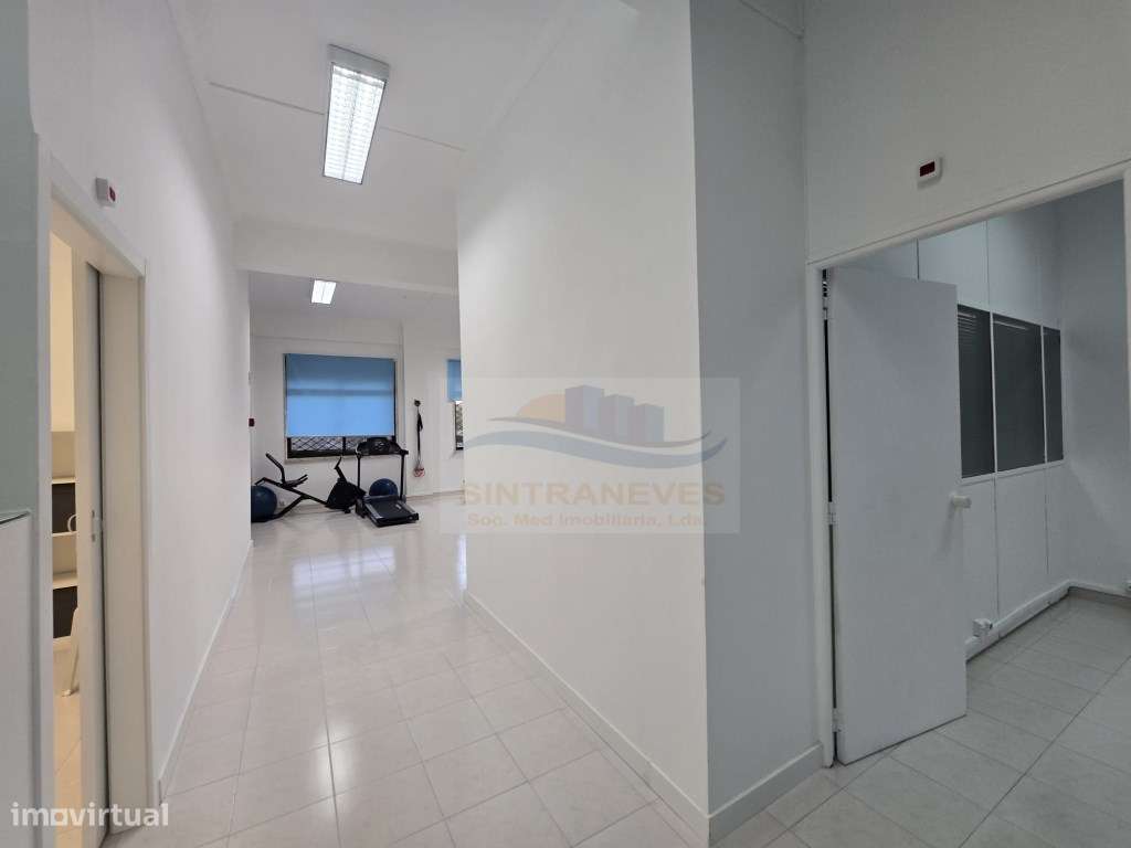 Espaço de Profissionais de Saúde Premium para Arrendar! Inventário ... - Grande imagem: 4/21