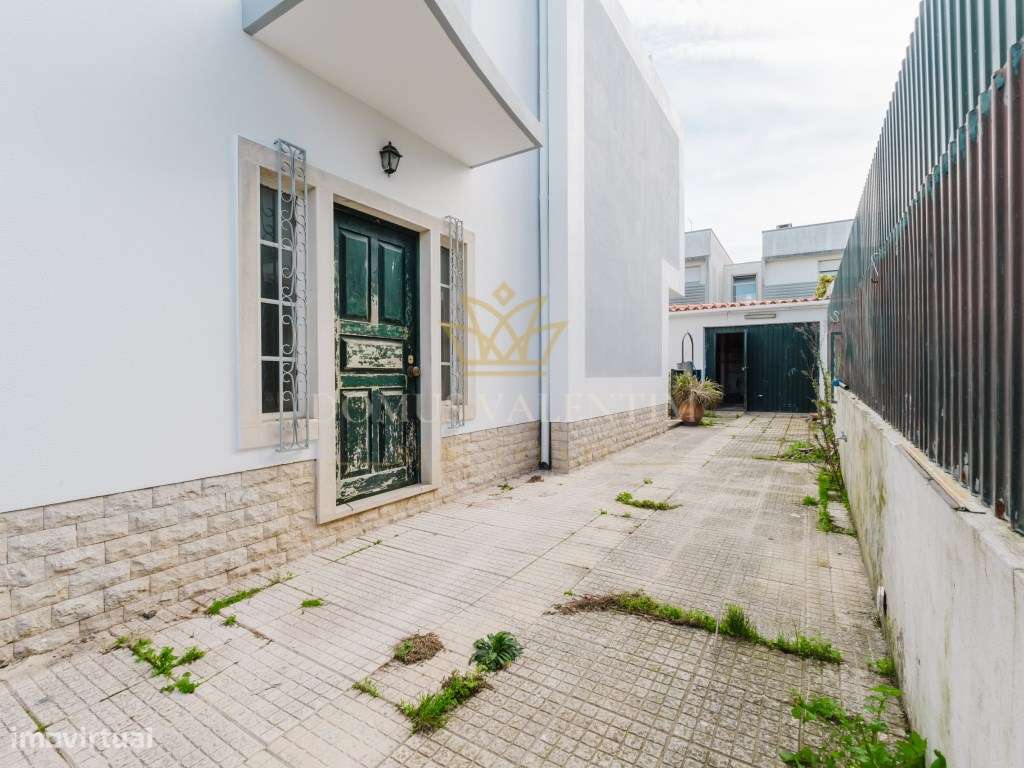 Moradia T4 com Piscina e Garagem | Charneca da Cotovia - Sesimbra - Grande imagem: 4/48