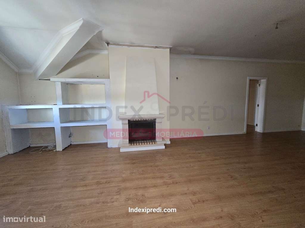 Apartamento T1 + 1- Aradas-5