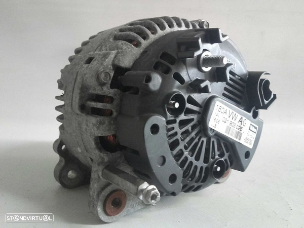 Alternador Volkswagen Passat (3C2) - 2