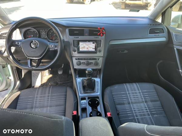 Volkswagen Golf 1.6 TDI BlueMotion Technology Comfortline - 11