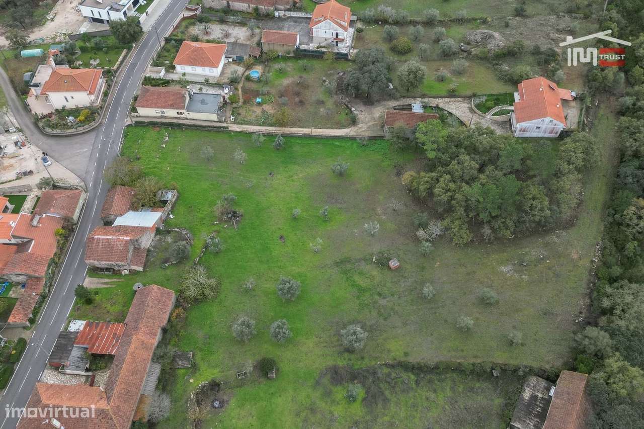 TERRENO 2832 m² com BARRAÇÃO EM PEDRA que pode ser reabilitado e tr... - Grande imagem: 4/28