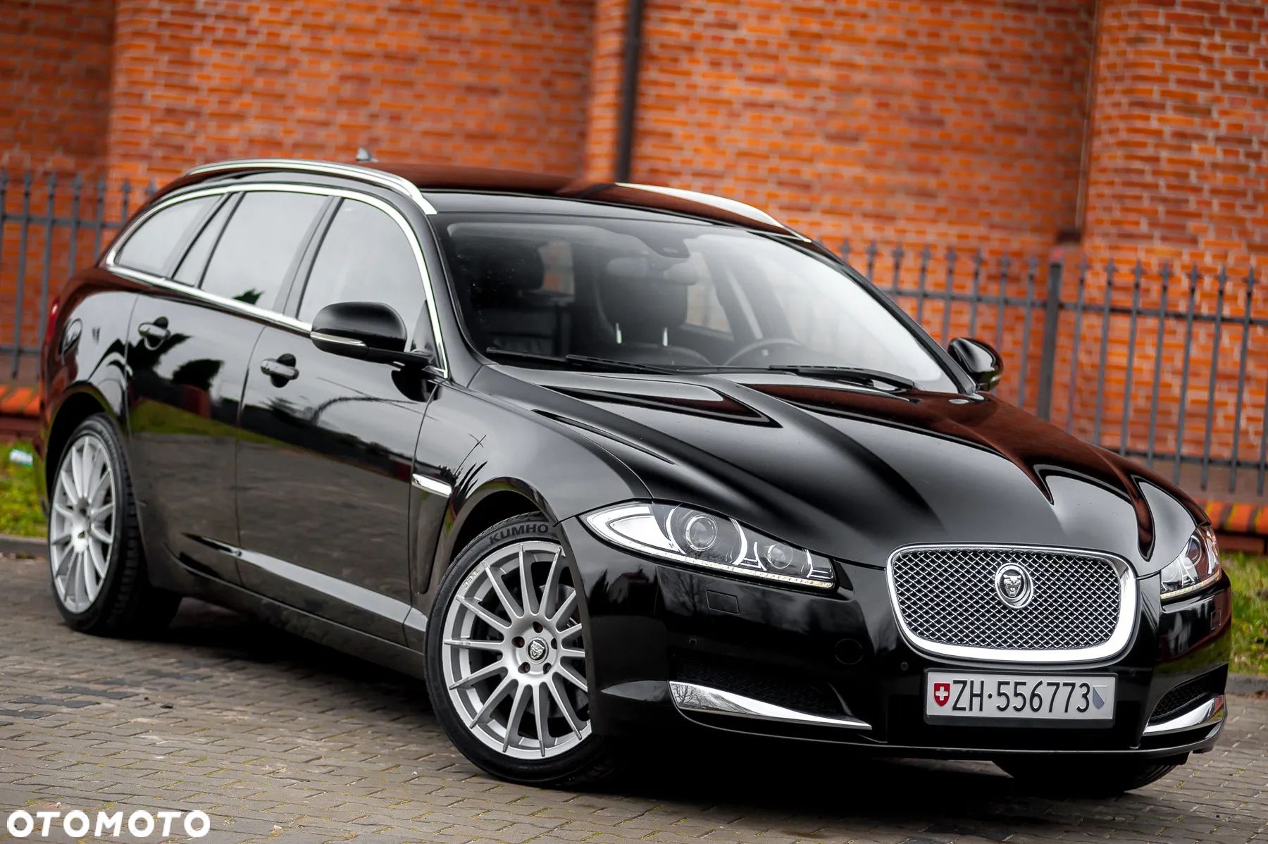 Jaguar XF 2.2 Diesel Sportbrake - 1