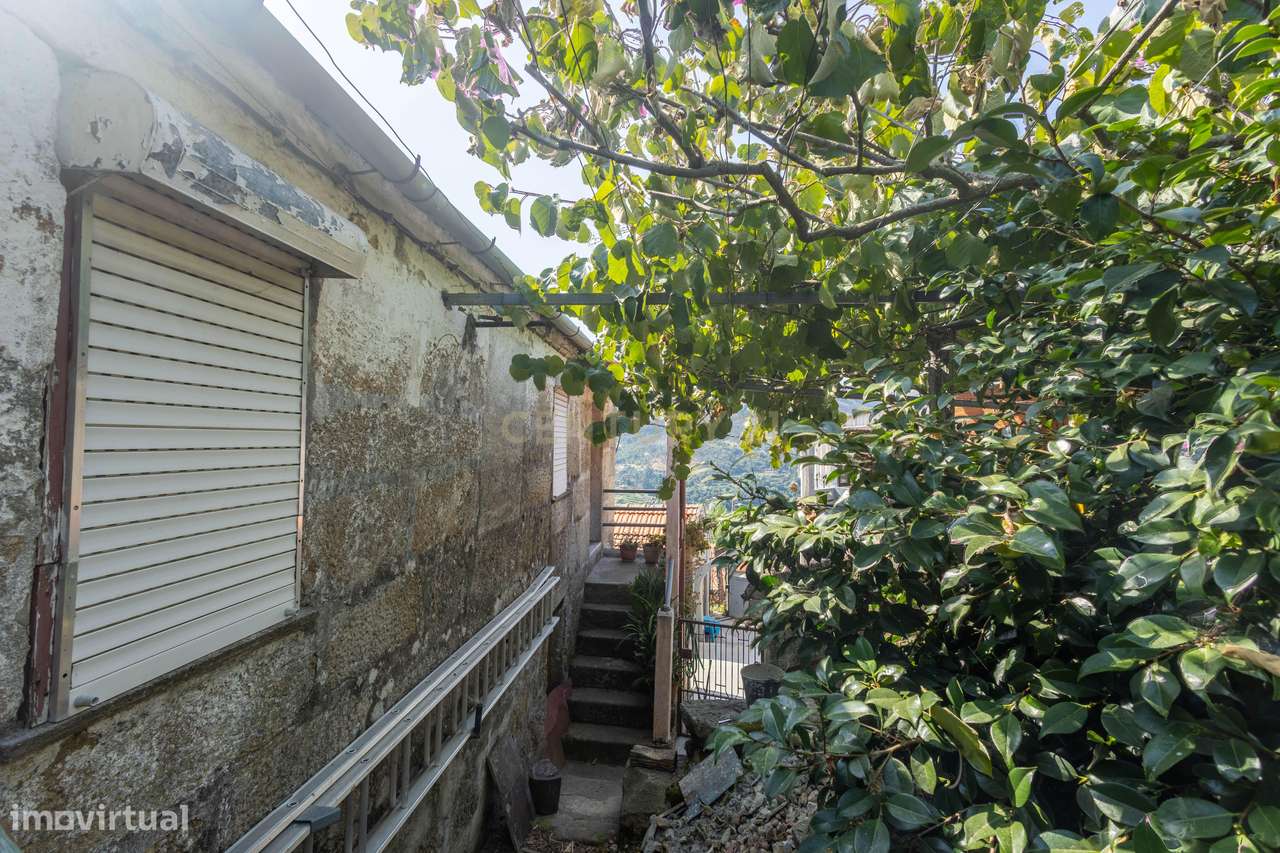 Moradia para renovar em Sequeiros, Ancede Baião-11