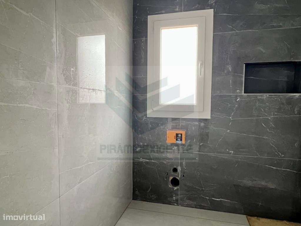 Moradia Isolada Urbanização Nova, 2 min. do Centro Moita-6