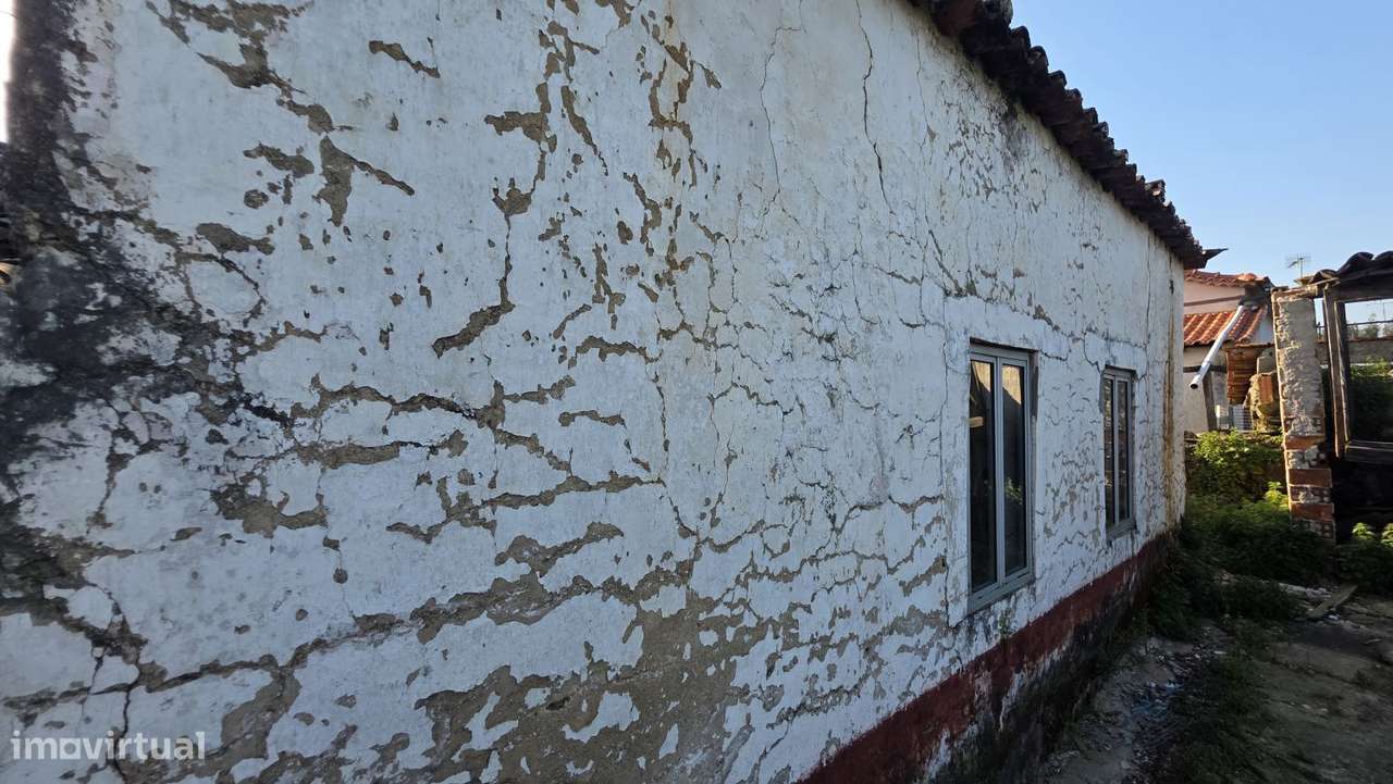 Moradia para restaurar, com terreno, perto de Ferreira do Zêzere-44