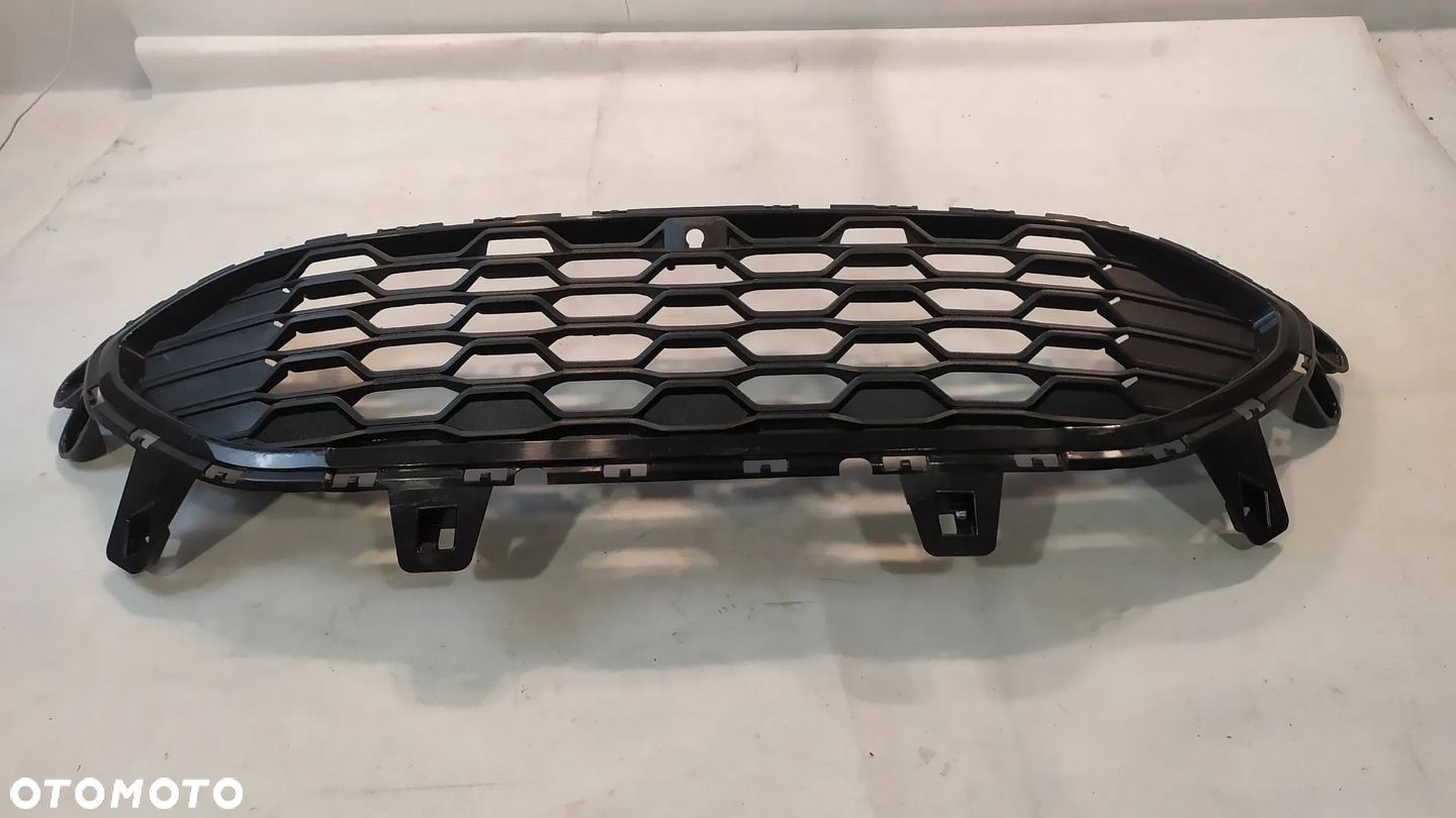 GRILL ATRAPA CHŁODNICY FORD KUGA MK3 ST - 1