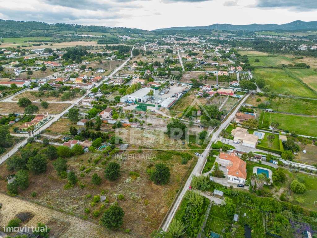 Terreno 1747m² em Azeitão - Grande imagem: 4/16