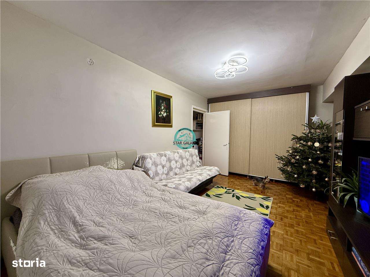 Vanzare - Apartament cu 2 Camere - Cornisa-4