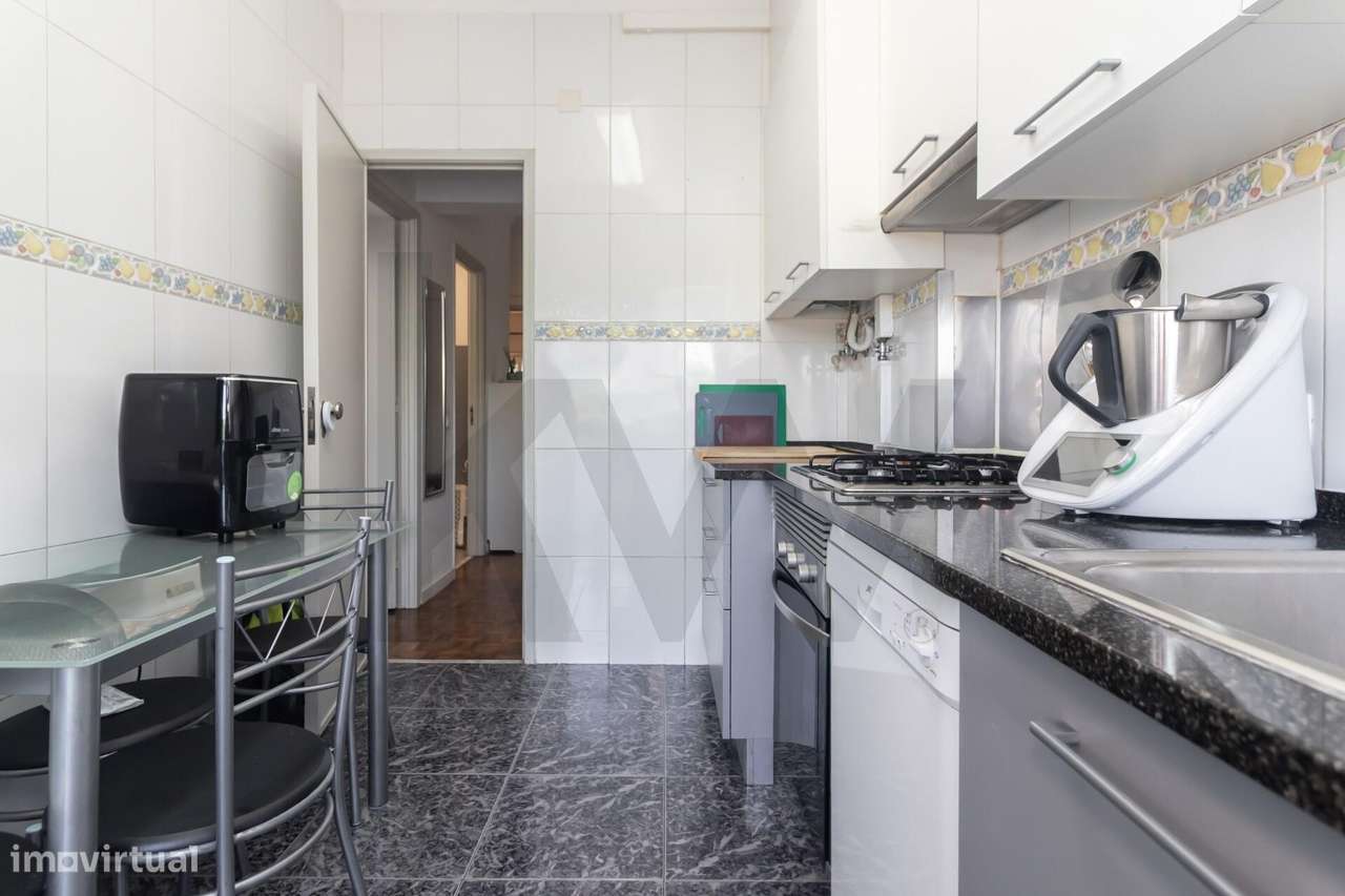 Apartamento T2 - Laranjeiro-12