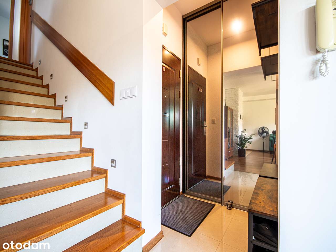 Dwupoziomowe, mieszkanie z tarasem, kominkiem i garażem - Józefosław !-14