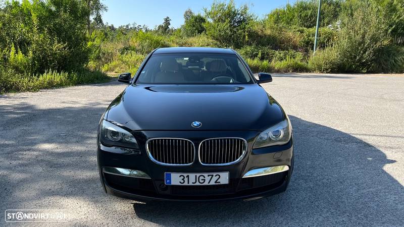 BMW 740 d Pack M - 3